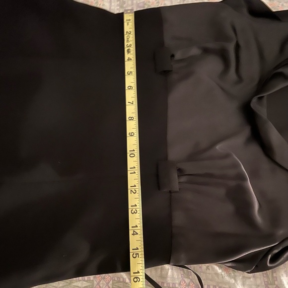 Classy little black dress - Picture 7 of 8